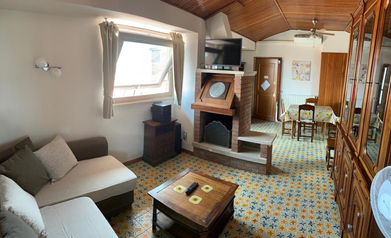 Apartment Attico Mansardato Affacciato Sul Cuore Di Brescia